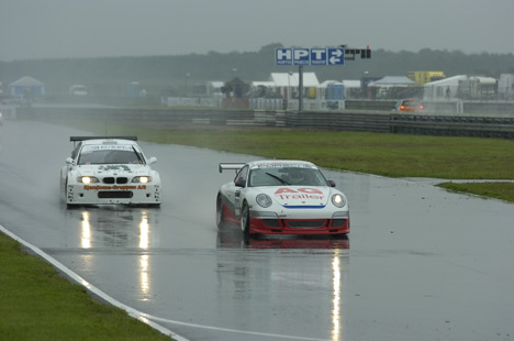 Kampen om generalsejren på Padborg Park stod mellem BMW’en (t.h.) med Claus Klostermann, Michael Klostermann og Kurt Thiim og Porschen med Michael Nissen, Ole Poulsen og Kristian Poulsen.